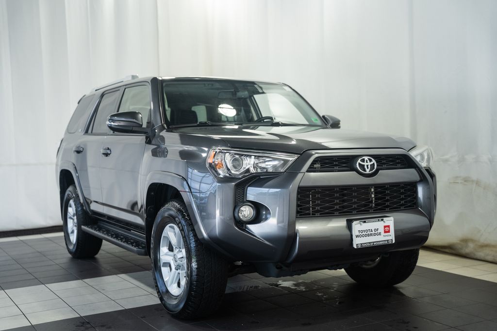 Magnetic Gray Metallic 2018 Toyota 4Runner SR5 Premium 4WD SUV / Crossover Four-Wheel Drive 5-Speed Automatic Overdrive