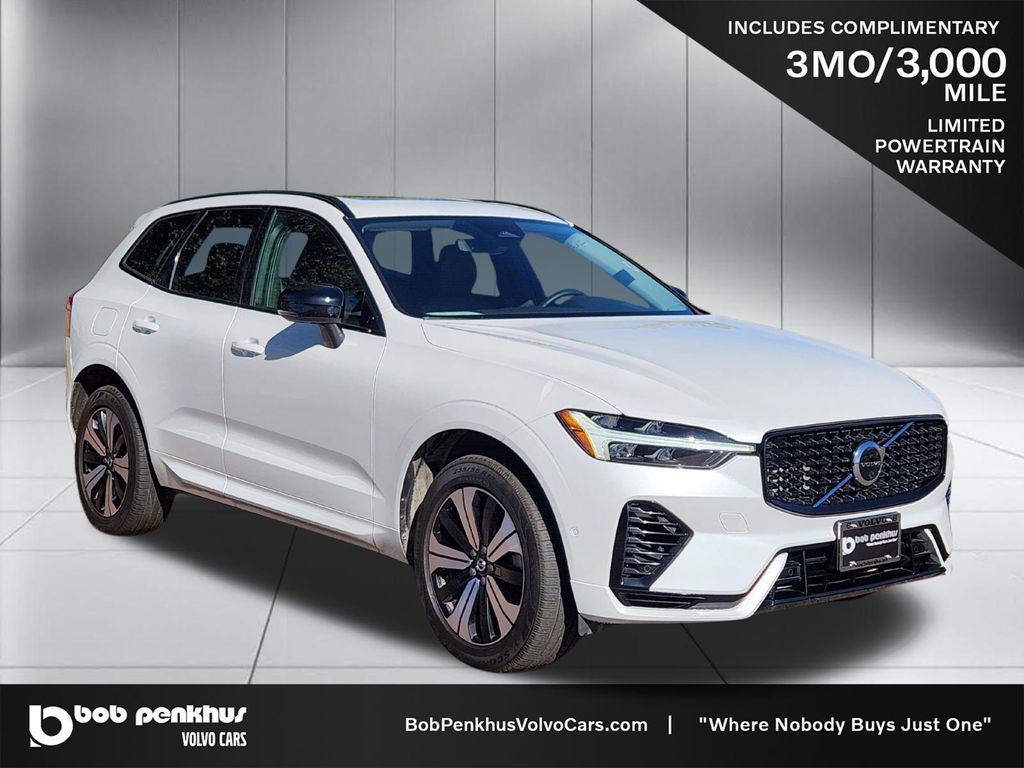 Crystal White Metallic 2023 Volvo XC60 Recharge T8 Plus Dark Theme eAWD SUV / Crossover All-Wheel Drive Automatic