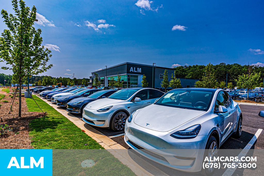 Used 2023 Black Mercedes-Benz 450 image 49