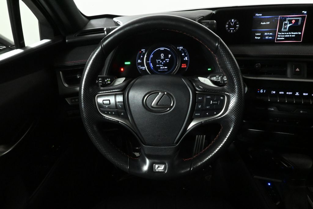 Thumbnail: 2022 Lexus UX - 18