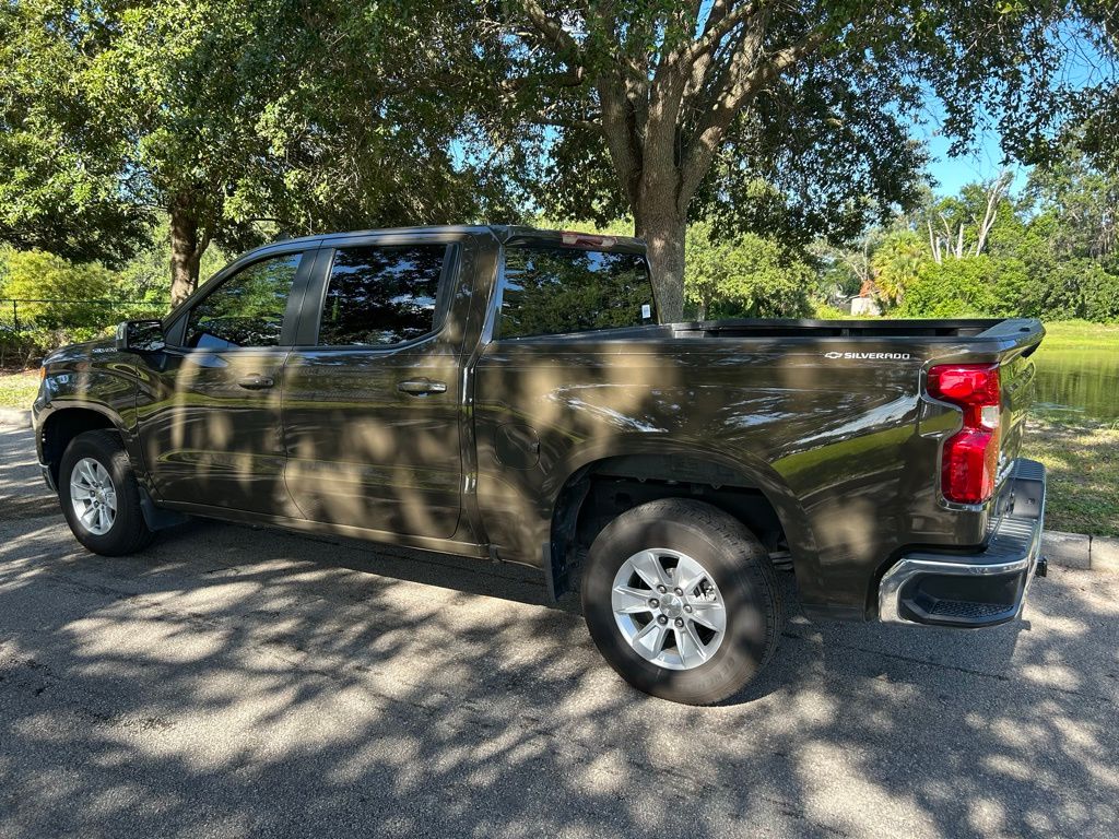 Thumbnail: 2023 Chevrolet Silverado 1500 - 3
