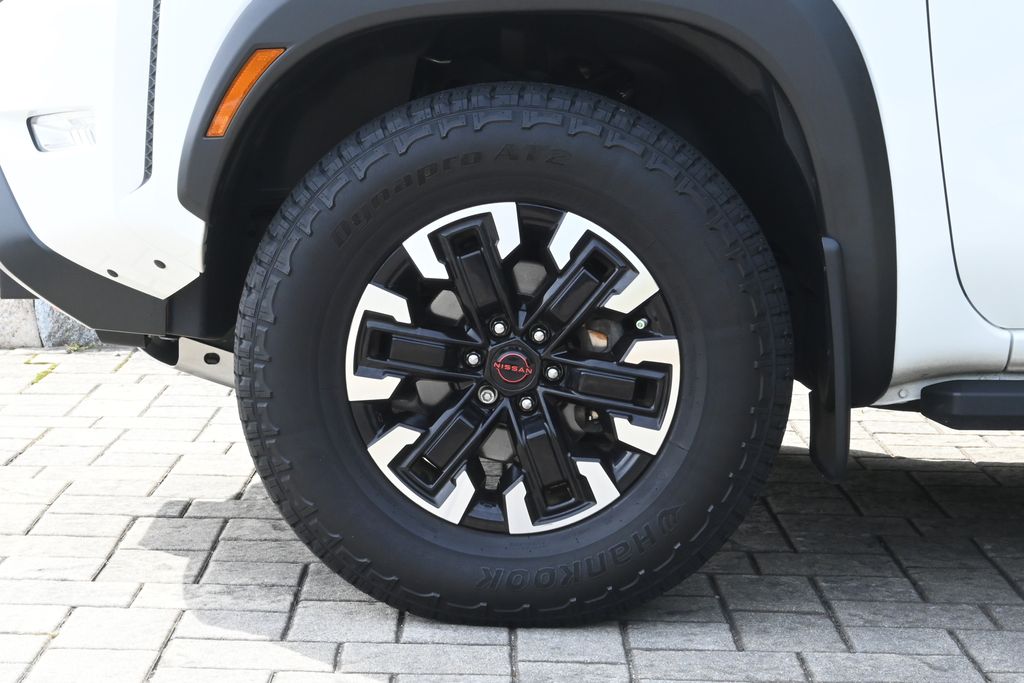 Thumbnail: 2023 Nissan Frontier - 12