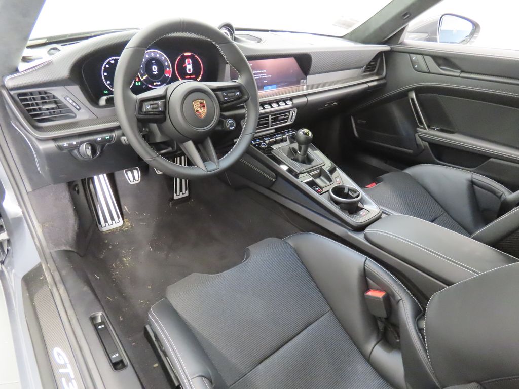 Thumbnail: 2026 Porsche 911 - 4