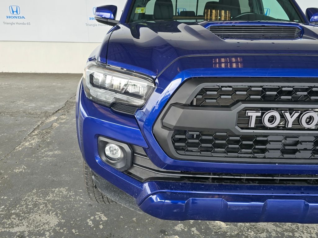Thumbnail: 2023 Toyota Tacoma - 28