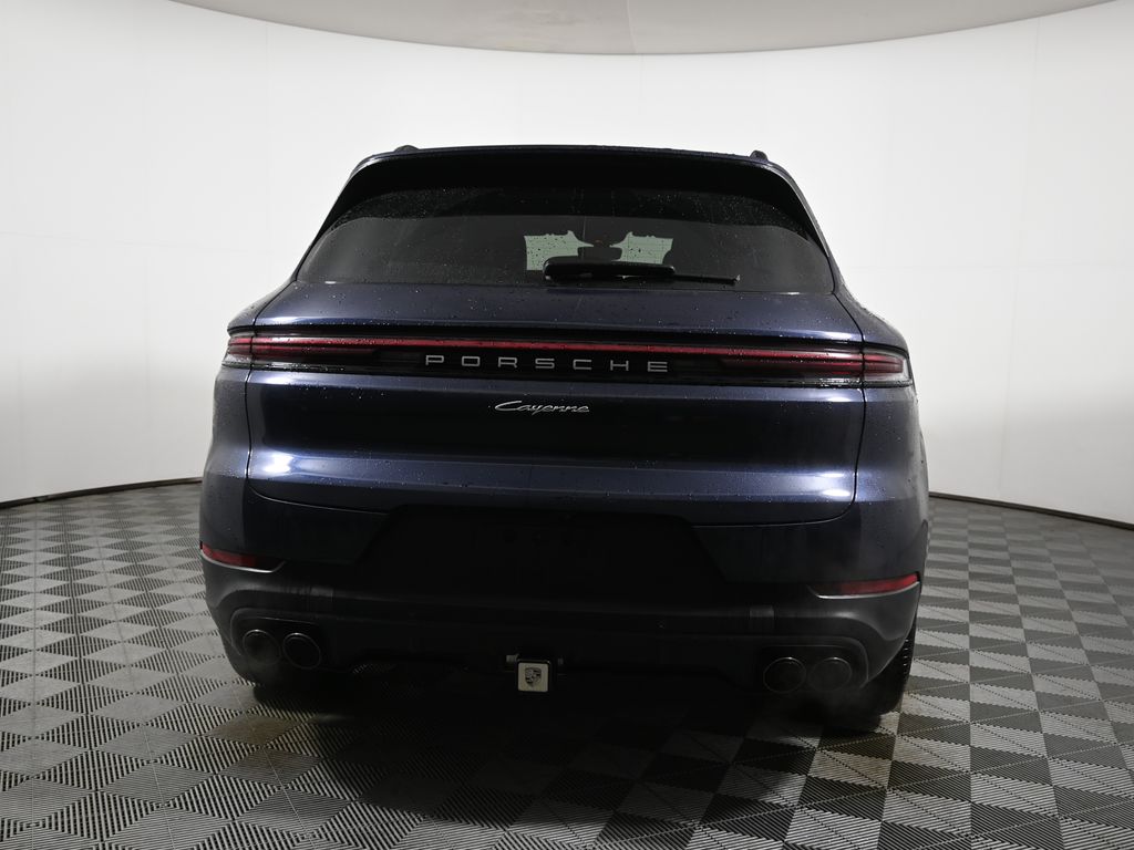 Thumbnail: 2024 Porsche Cayenne - 8