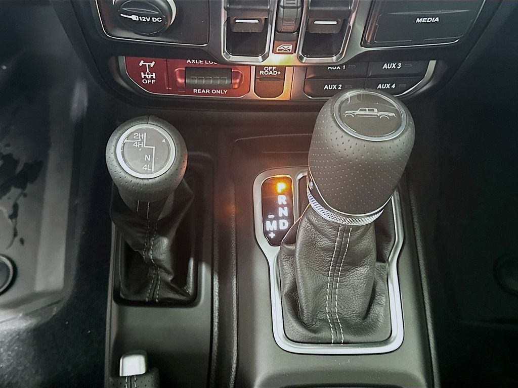 New 2026 Green Jeep Mojave image 12