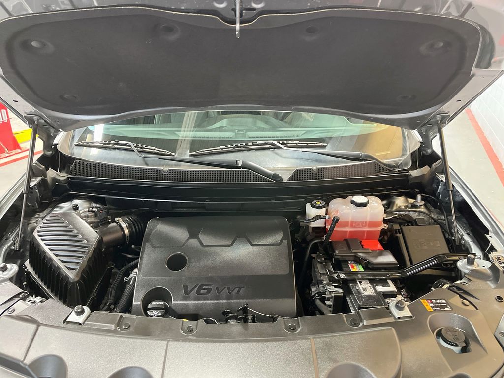 Used 2023 Sterling Gray Metallic Chevrolet Premier image 33