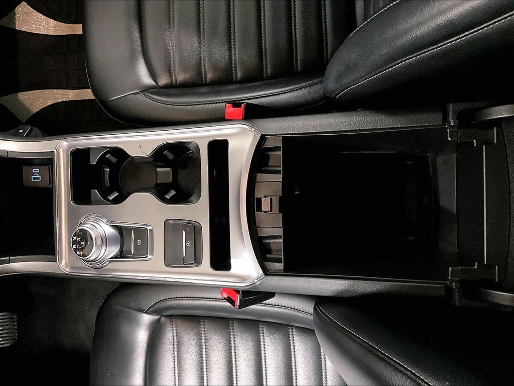 2022 Ford Edge — photo 26