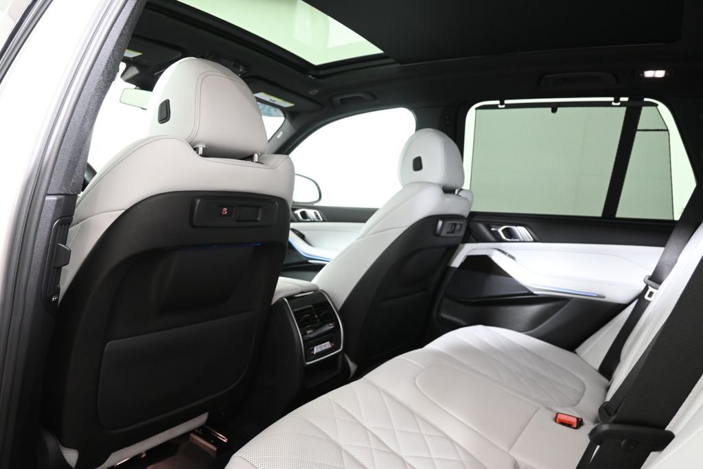 Thumbnail: 2023 BMW X5 - 30