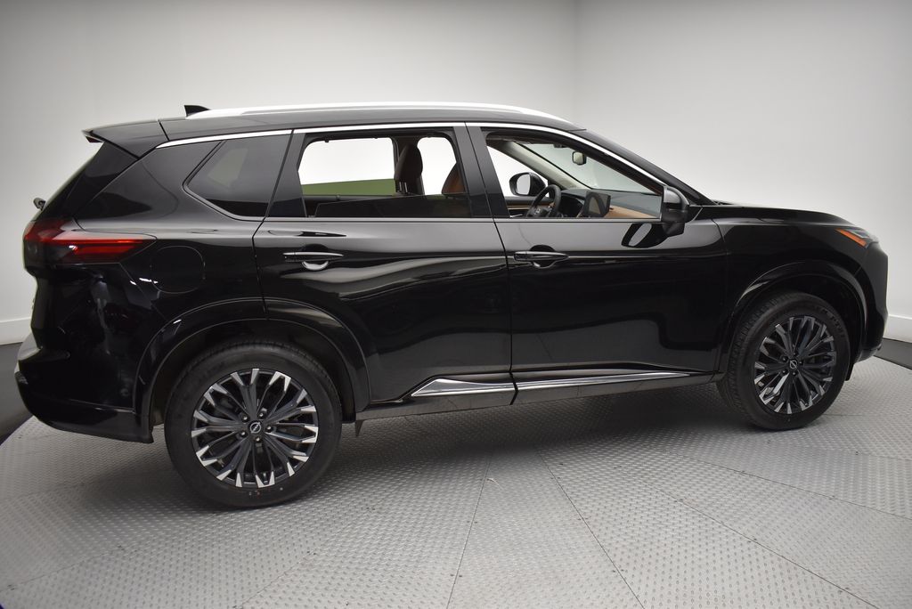 Thumbnail: 2026 Nissan Rogue - 4