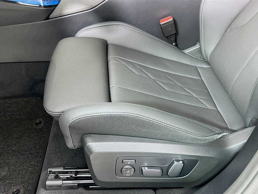 Thumbnail: 2026 BMW X3 - 21