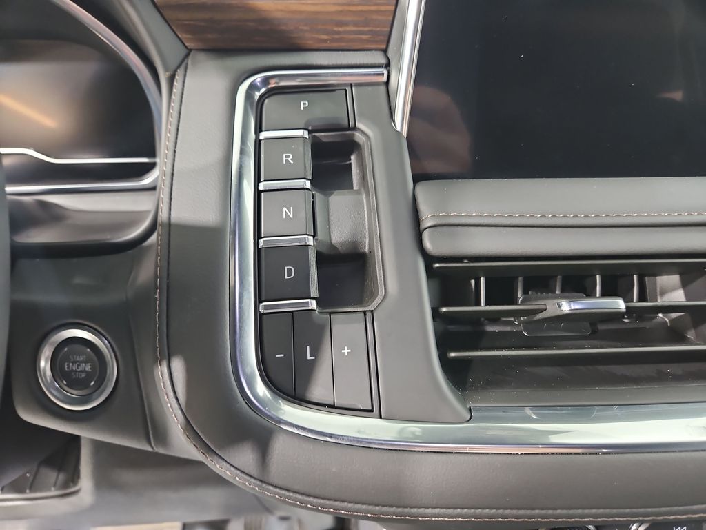 Used 2024 Black Chevrolet High Country image 25