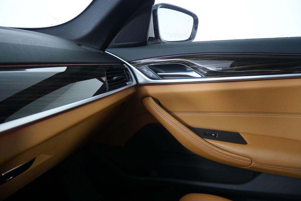 2022 BMW 5 Series 540i 30