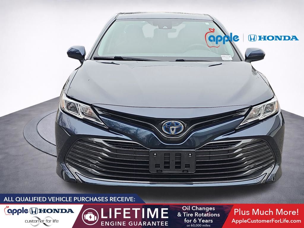 2019 Toyota Camry Hybrid LE