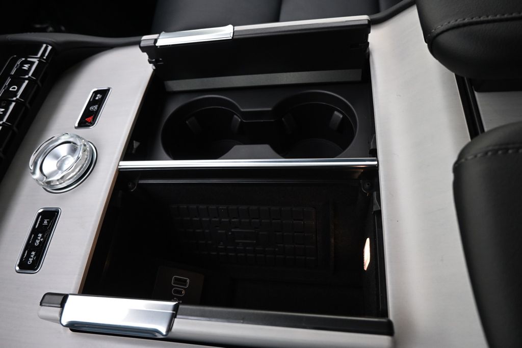 New 2026 Black Lincoln Reserve image 29