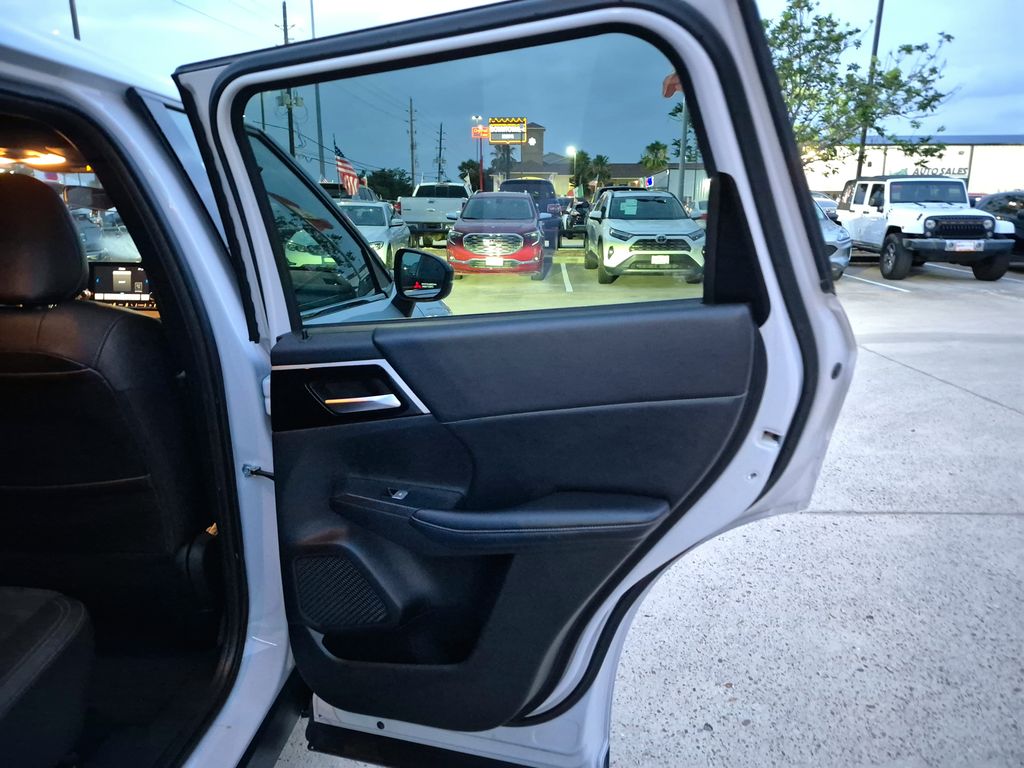 2022 Mitsubishi Outlander SE White at DeMontrond Automotive Group