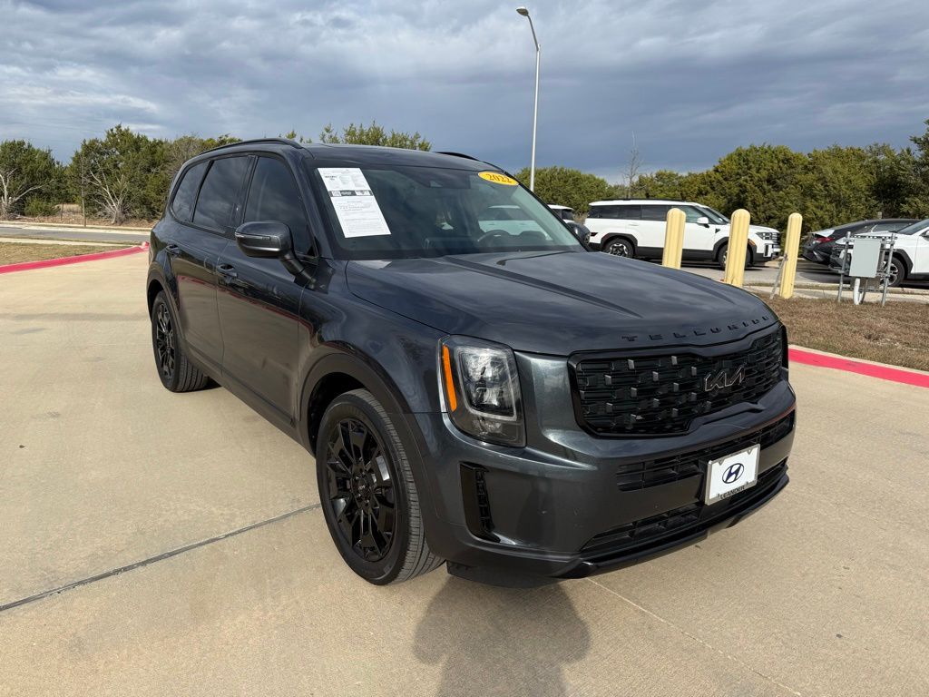 Thumbnail: 2022 Kia Telluride - 3