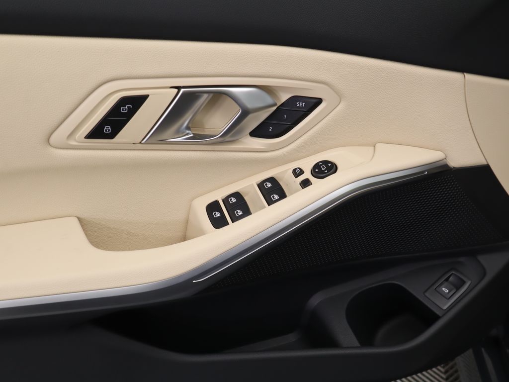 Thumbnail: 2026 BMW 3 Series - 24