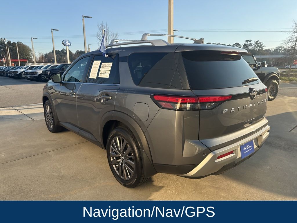 2024 Nissan Pathfinder SL FWD