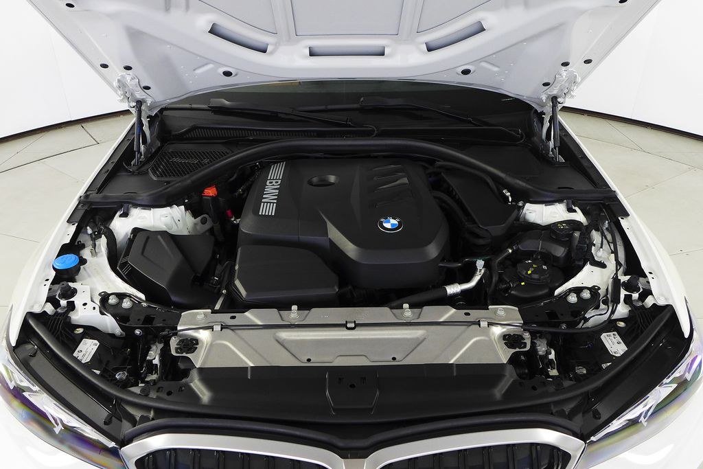 Thumbnail: 2025 BMW 3 Series - 6