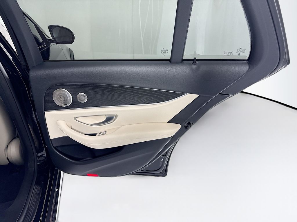 Thumbnail: 2023 Mercedes-Benz E-Class - 28