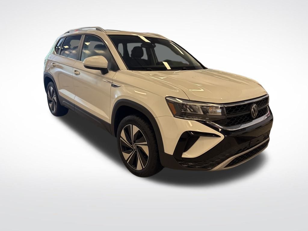 2023 Volkswagen Taos SE photo 5