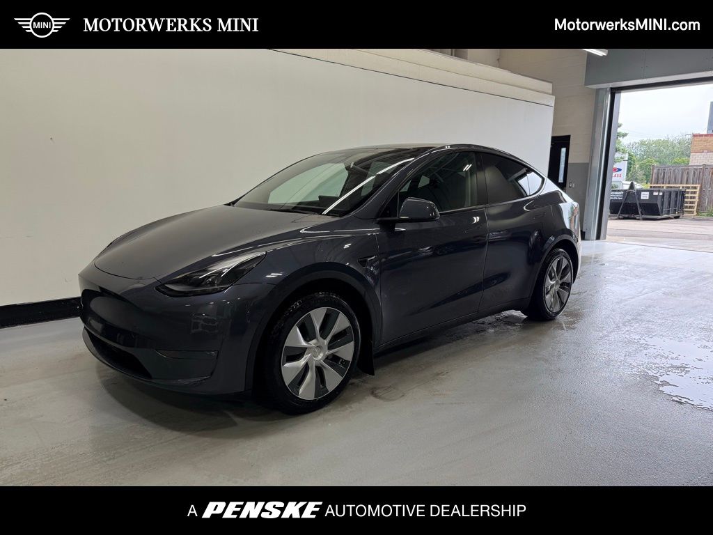 2022 Tesla Model Y Long Range -
                Golden Valley, MN