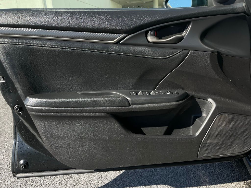 2018 Honda Civic Sport Touring 22