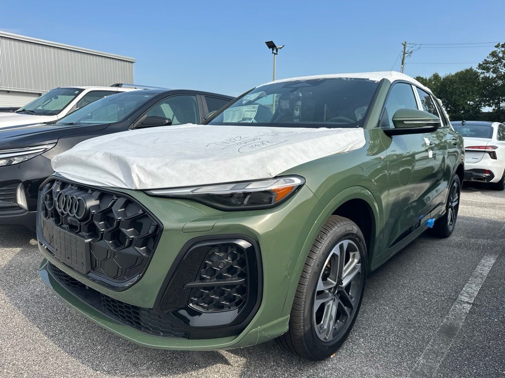 District Green Metallic 2026 Audi Q5 SUV / Crossover 7-Speed Automatic