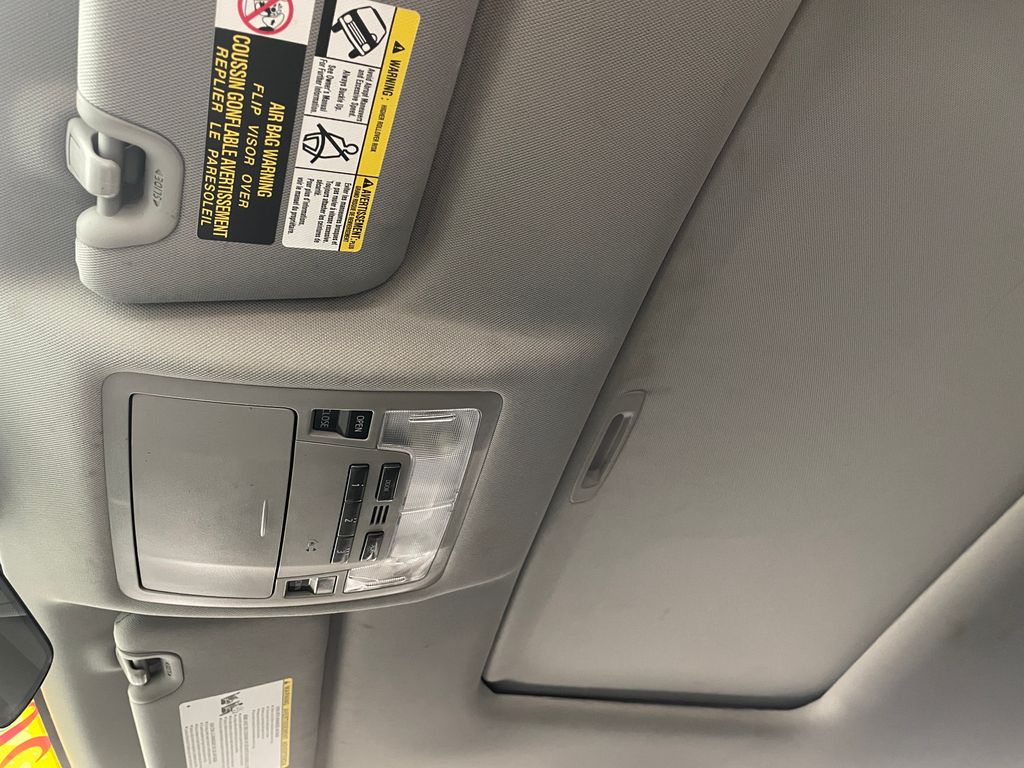 2019 Toyota Highlander XLE 30