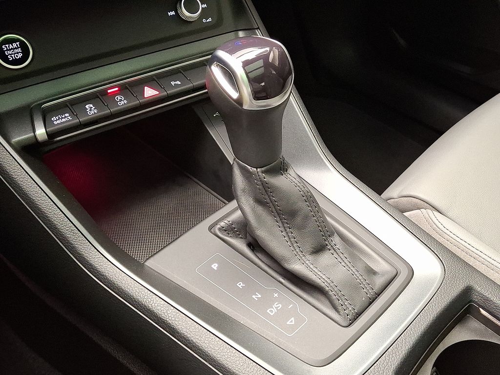 Thumbnail: 2022 Audi Q3 - 15