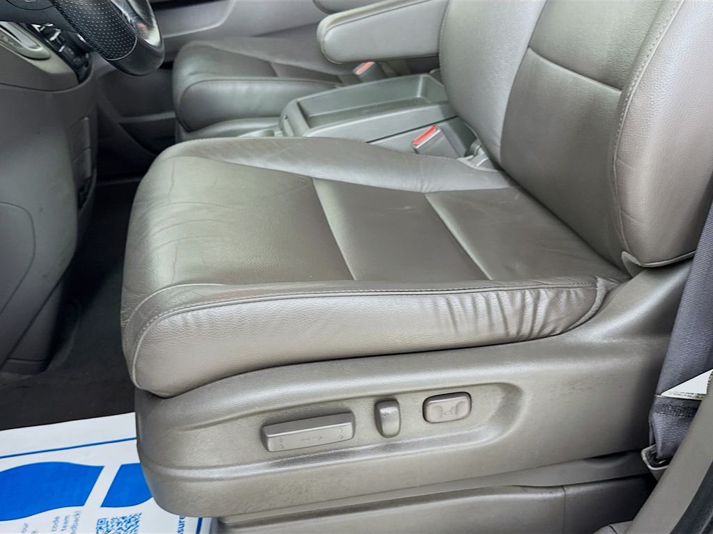 Used Car 2015 Honda Odyssey  Ex-l For Sale Under $12,000 In Austin, Texas