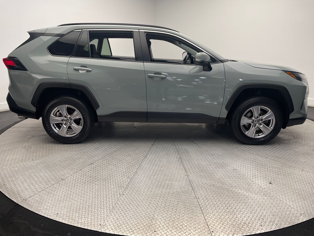 2022 Toyota RAV4 XLE 4