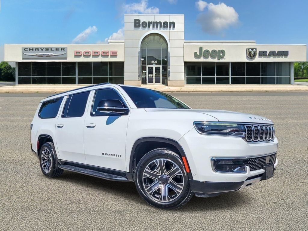  2024 Jeep Wagoneer L Series II RWD   