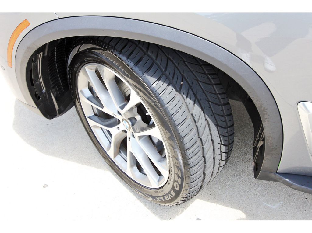 2024 BMW X5 sDrive40i Gray at DeMontrond Auto Country
