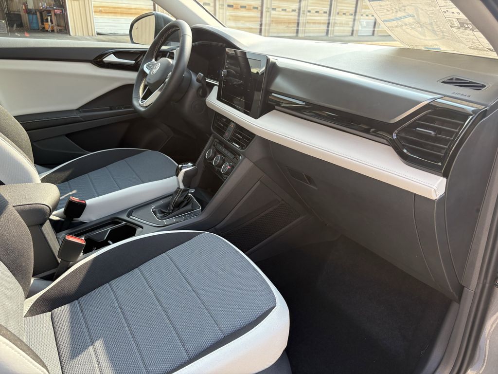New 2025 Gray Volkswagen 1.5T SE image 28