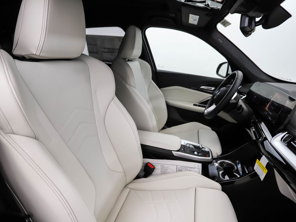 Thumbnail: 2026 BMW X1 - 32