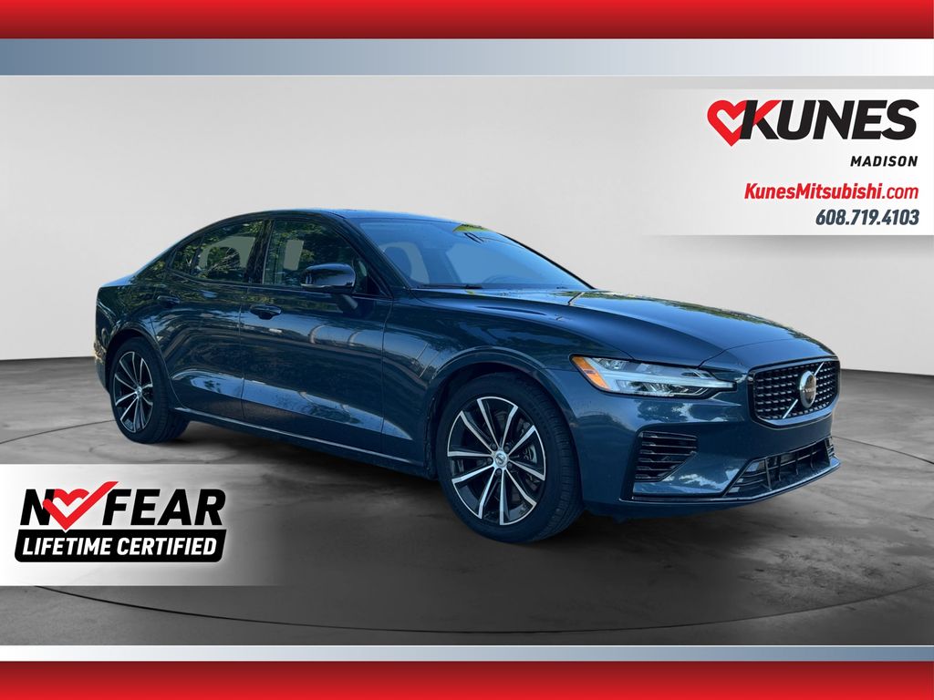 2023 Volvo S60 Recharge T8 Plus Dark Theme eAWD