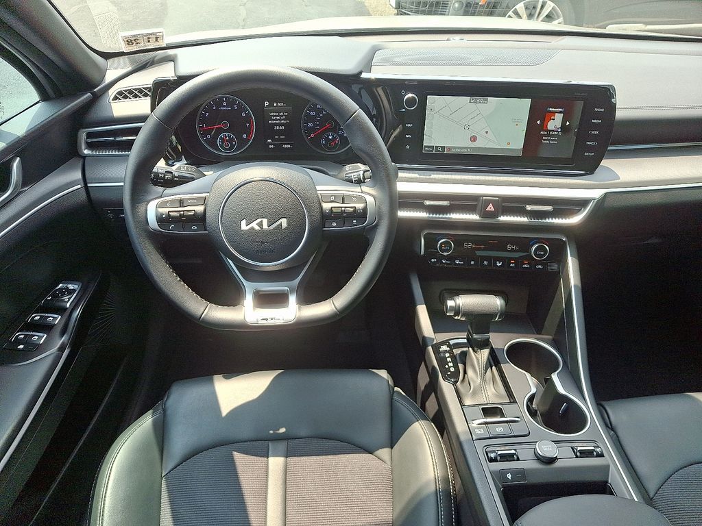 2024 Kia K5 GT-Line 12