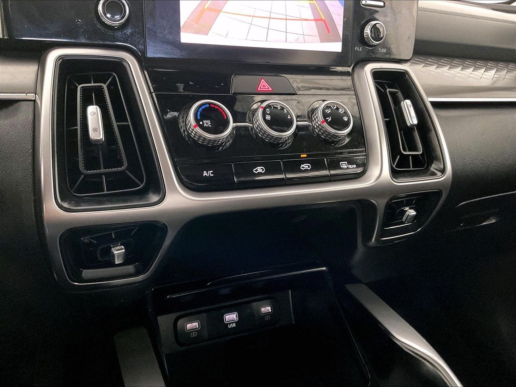 2023 Kia Sorento — photo 25