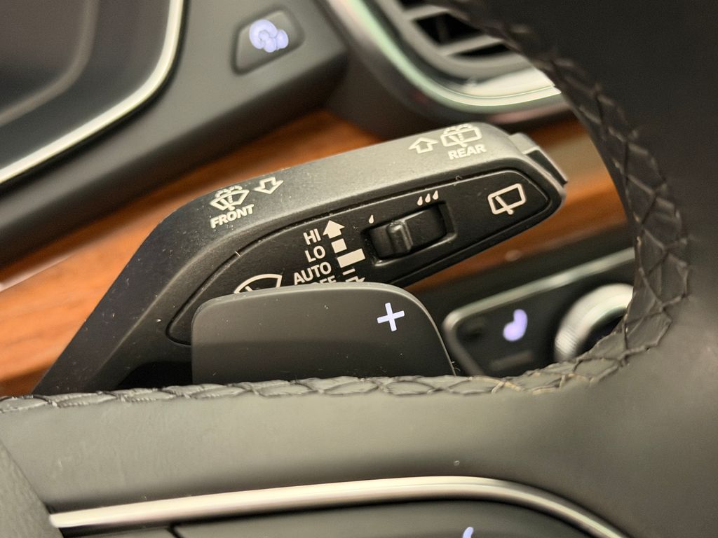 Thumbnail: 2023 Audi Q5 - 32