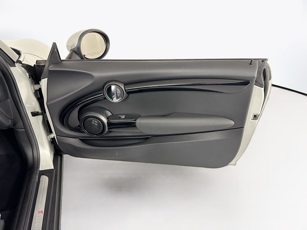 Thumbnail: 2018 MINI Cooper - 31