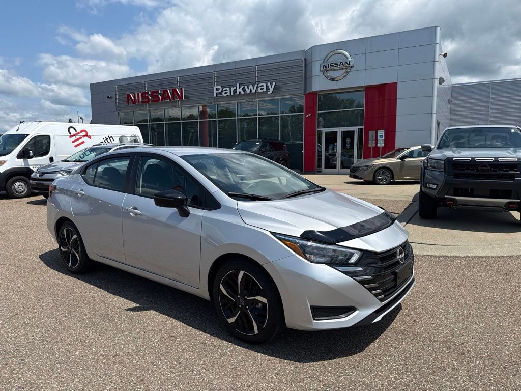 Brilliant Silver Metallic 2024 Nissan Versa Sedan Front-Wheel Drive Continuously Variable Transmission
