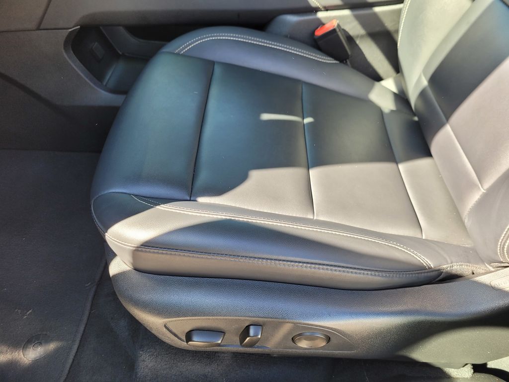 Used 2024 Black GMC Elevation image 18