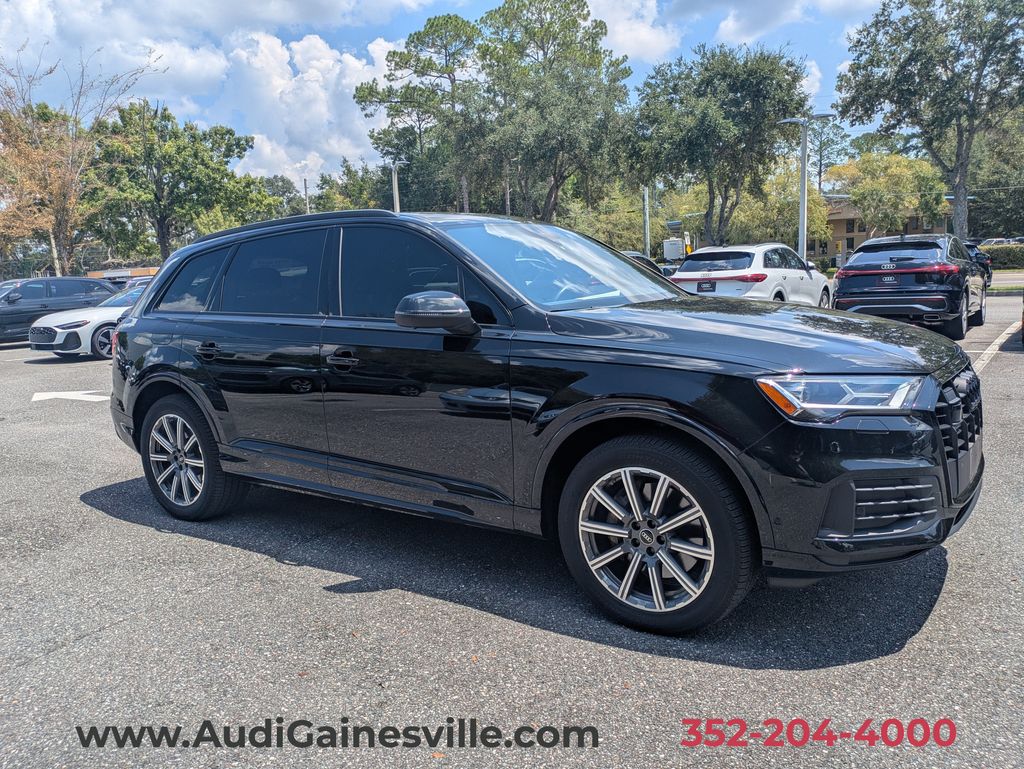  2022 Audi Q7 quattro Premium Plus 45 TFSI   