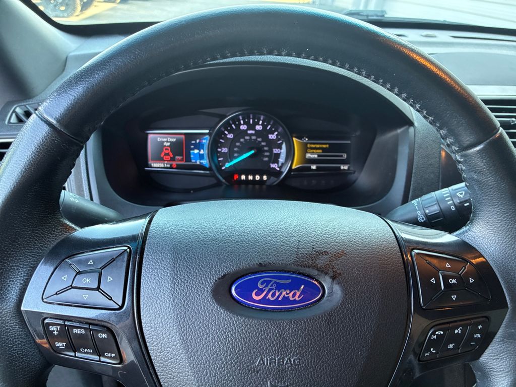 Used Car 2018 Ford Explorer  Xlt For Sale Under $10,000 In Austin, Texas