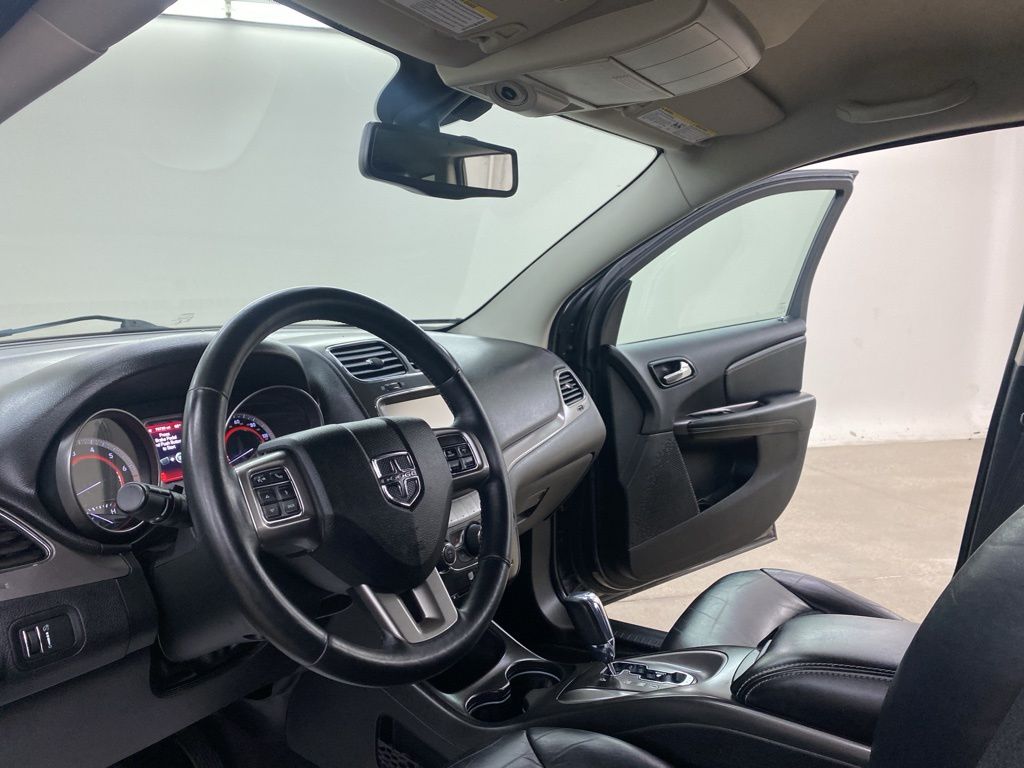 2017 Dodge Journey Crossroad photo