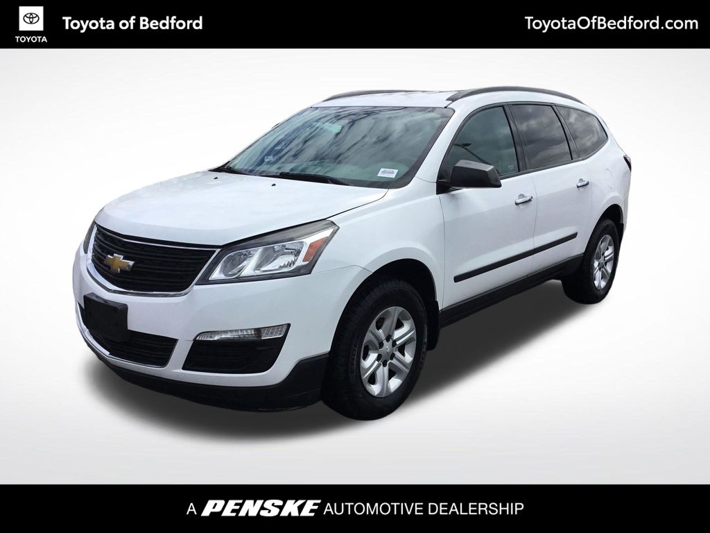 2017 Chevrolet Traverse LS -
                  Bedford, OH