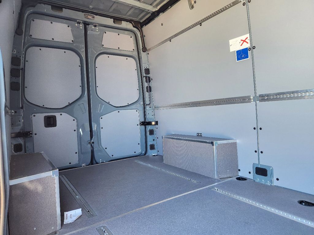 2025 Mercedes-Benz Sprinter 2500 Cargo 144 WB 20