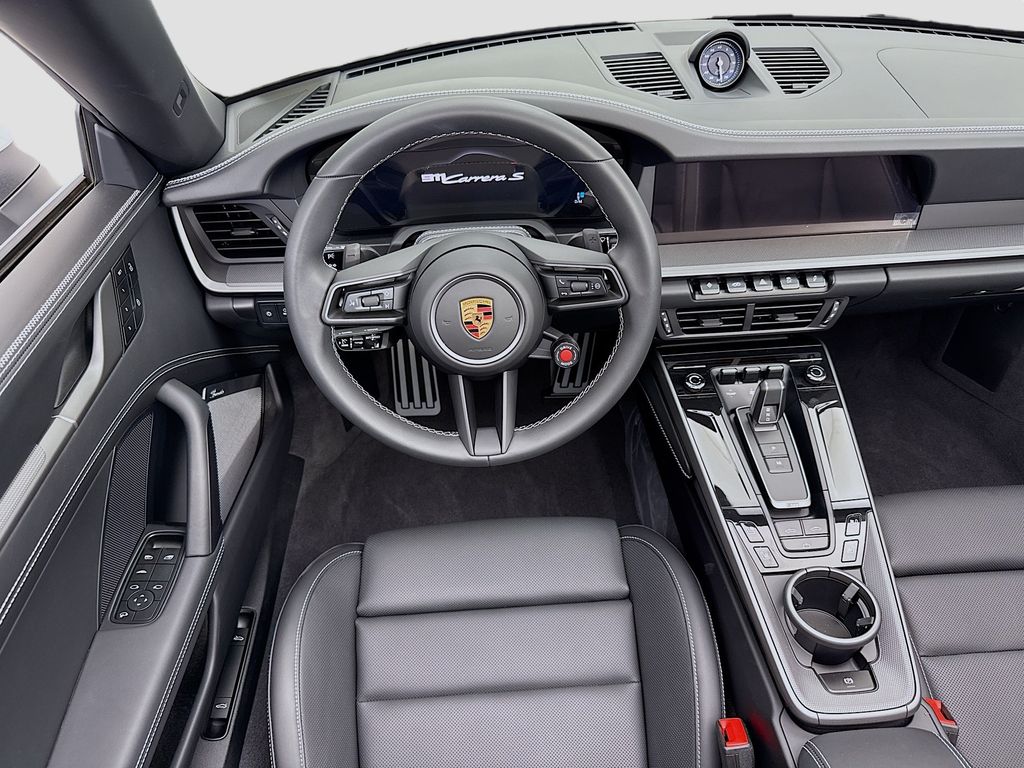 Thumbnail: 2025 Porsche 911 - 13